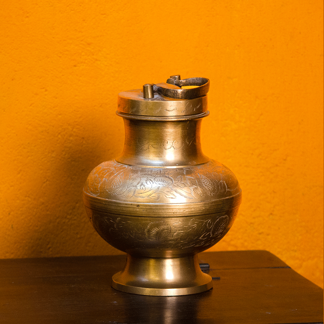 Traditional Handcrafted Brass Ganga Jal Kalash with Handle Traditional Handcrafted Brass Ganga Jal Kalash with Handle